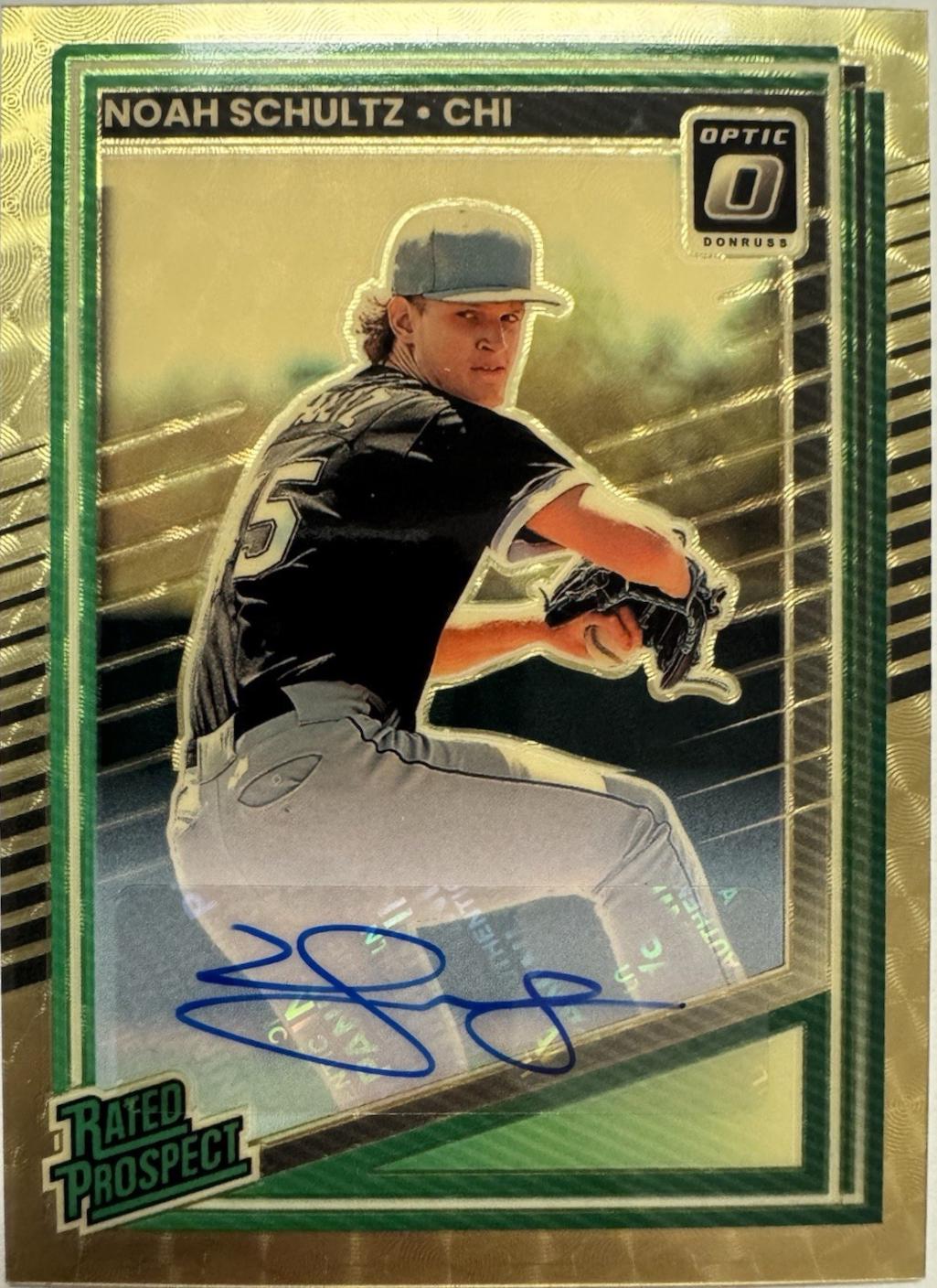 Noah Schultz [Gold Vinyl Optic Signature] #200