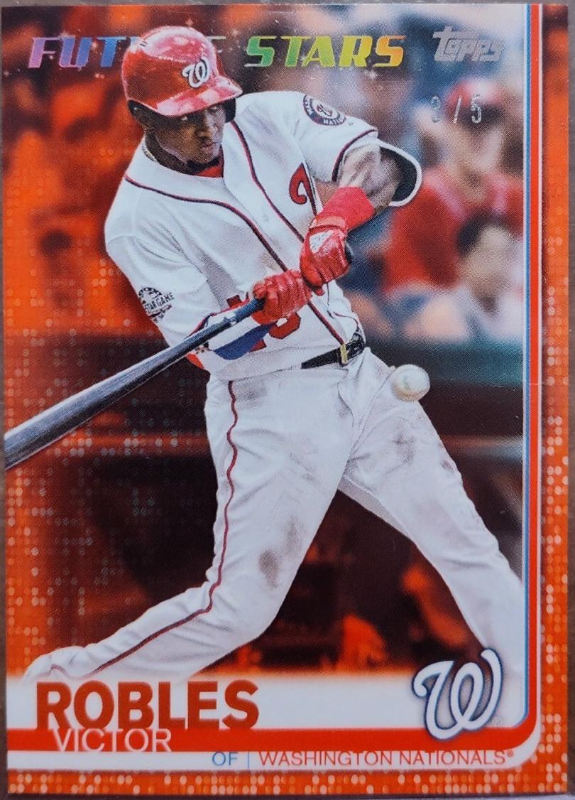 Victor Robles [Red] #402