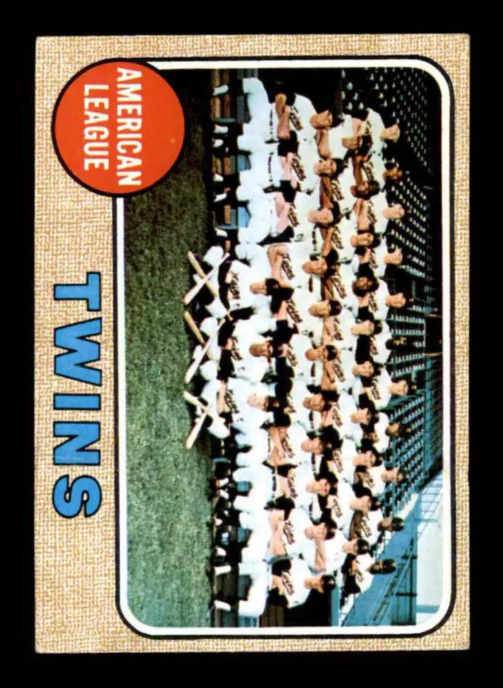 Twins Team #137