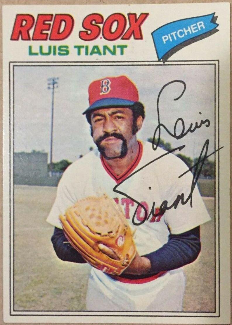 Luis Tiant #258