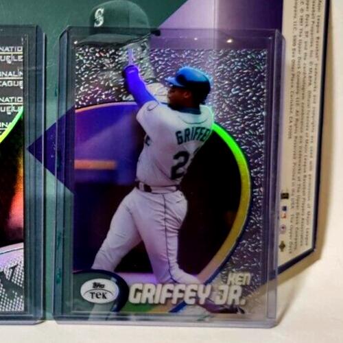 Ken Griffey Jr. [Pattern 64] #30