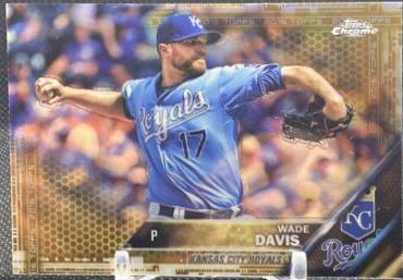 Wade Davis [Gold Refractor] #189