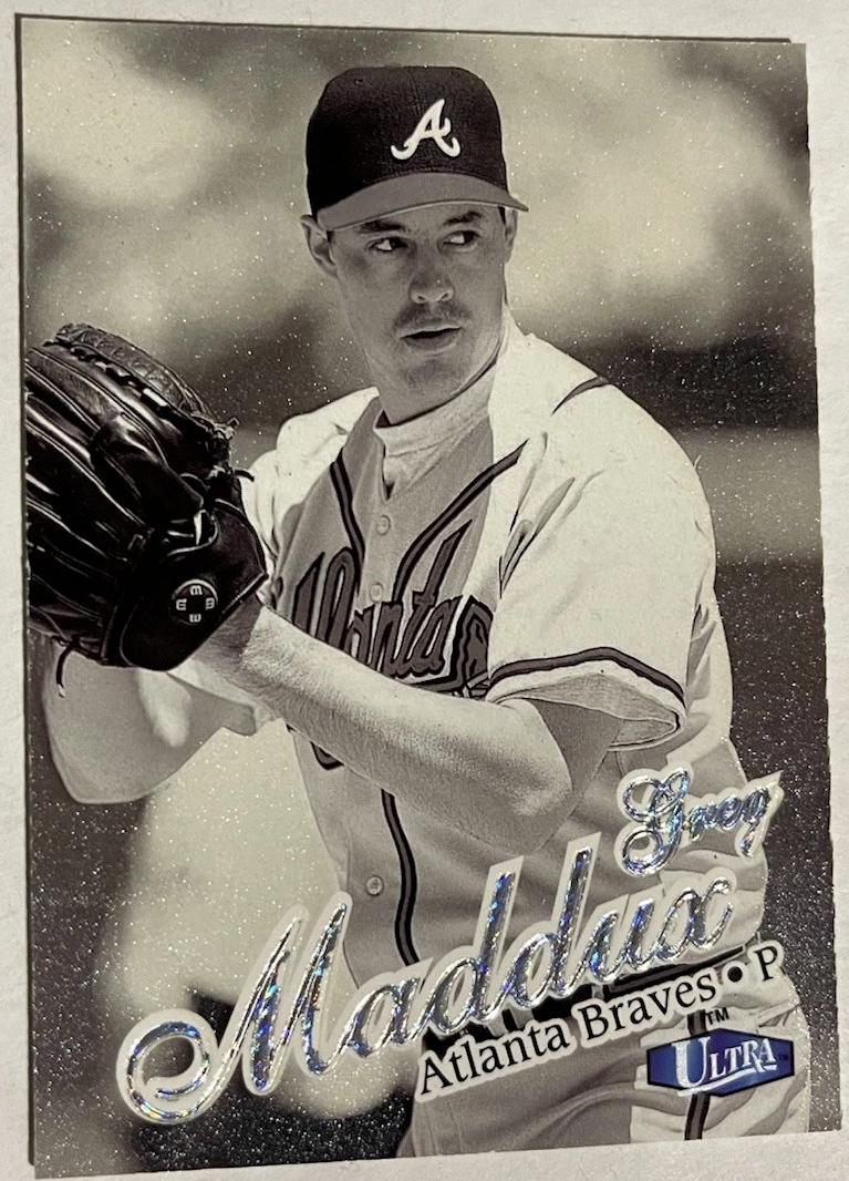 Greg Maddux [Platinum Medallion] #122P