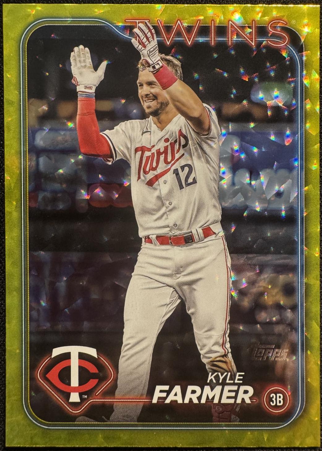 Kyle Farmer [Yellow Crackle] #379