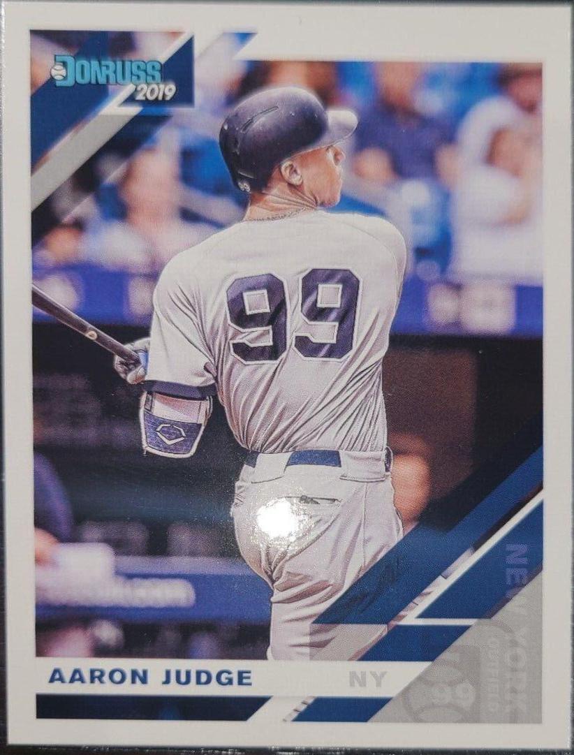 Aaron Judge [Front of Jersey Holo Back] #121