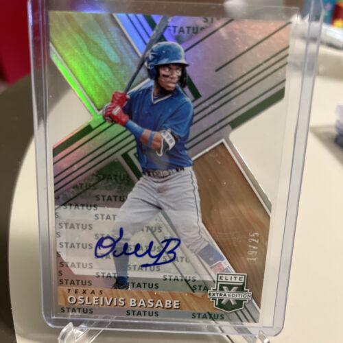 Osleivis Basabe [Autograph Status Die Cut Emerald] #152