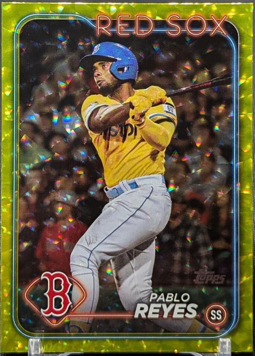 Pablo Reyes [Yellow Crackle Foil] #594