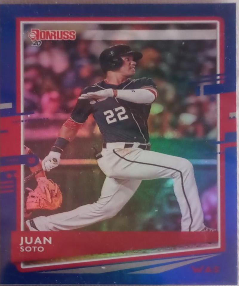 Juan Soto [Holo Blue] #162