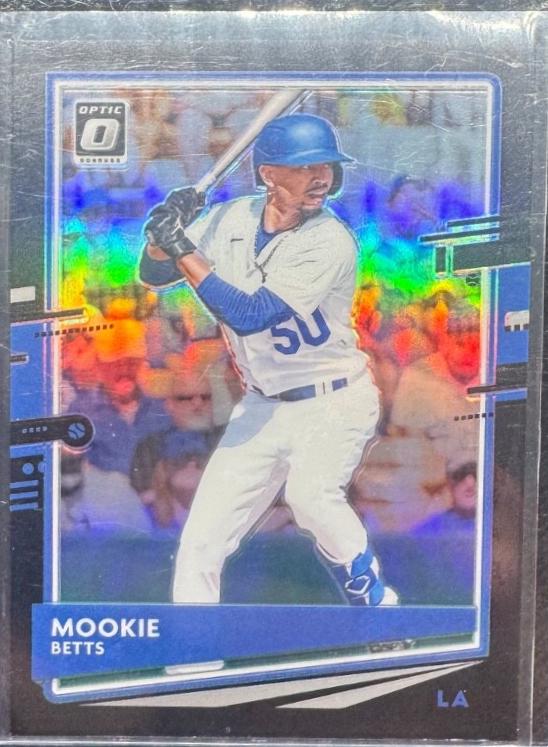 Mookie Betts [Black] #105