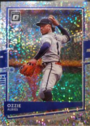 Ozzie Albies [White Sparkle] #98