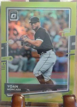 Yoan Moncada [Lime Green] #147