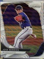 Jose Berrios [White Wave Prizm] #146
