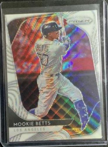 Mookie Betts [White Wave Prizm] #117