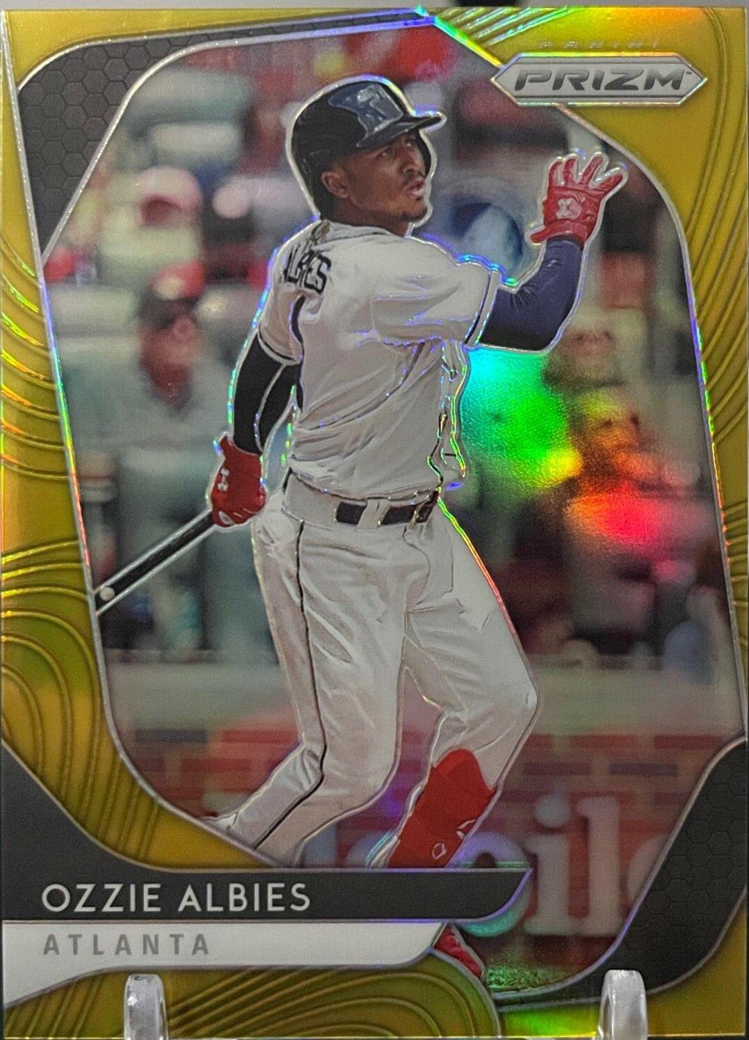 Ozzie Albies [Gold Prizm] #231