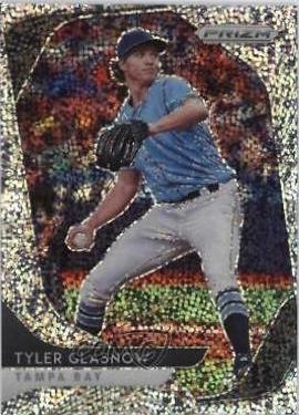 Tyler Glasnow [White Sparkle Prizm] #176