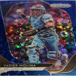 Yadier Molina [Blue Donut Circles Prizm] #152