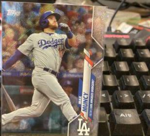 Max Muncy #255