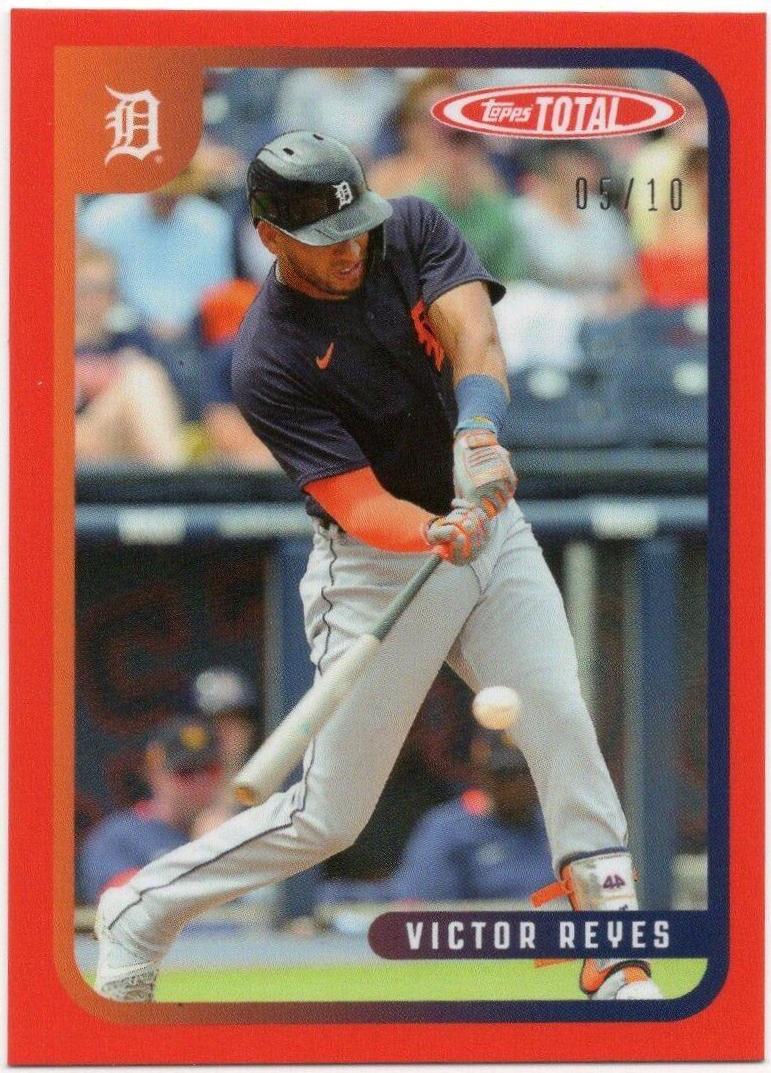 Victor Reyes [Red] #298