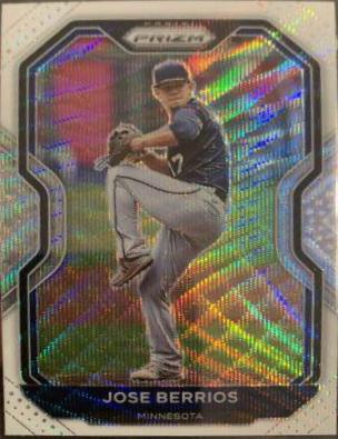 Jose Berrios [White Wave Prizm] #44