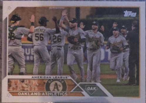 Oakland Athletics [Golden Mirror SSP Variation] #577