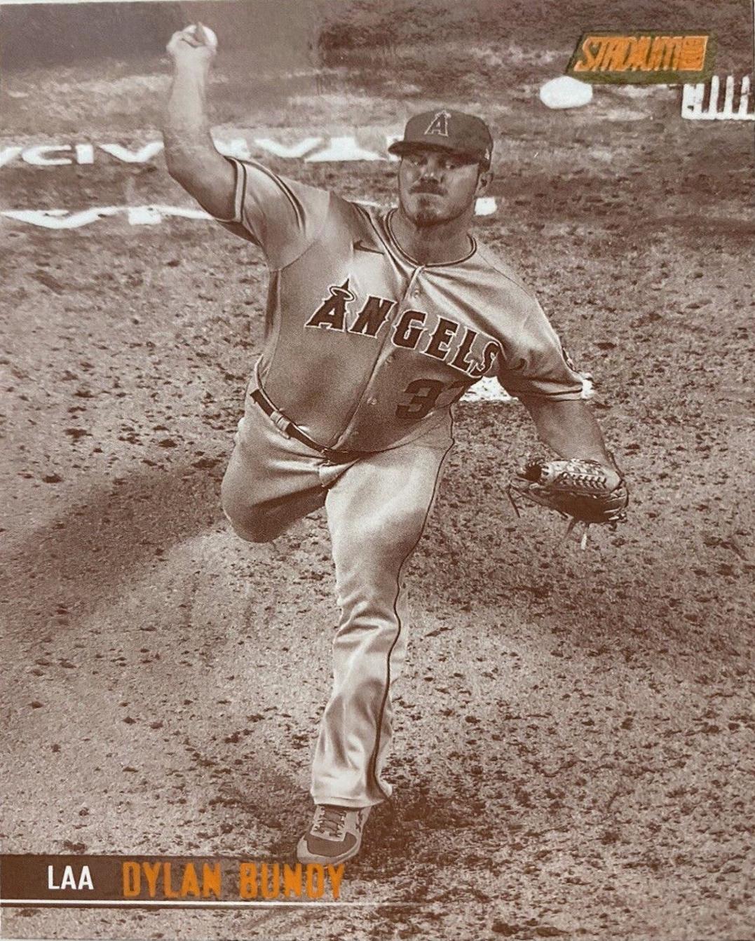 Dylan Bundy [Black & White] #224
