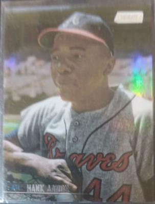 Hank Aaron [Rainbow Foilboard] #102