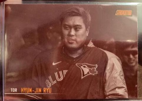 Hyun Jin Ryu [Black & White] #208