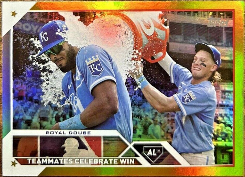 Royal Douse [Gold Foil] #334