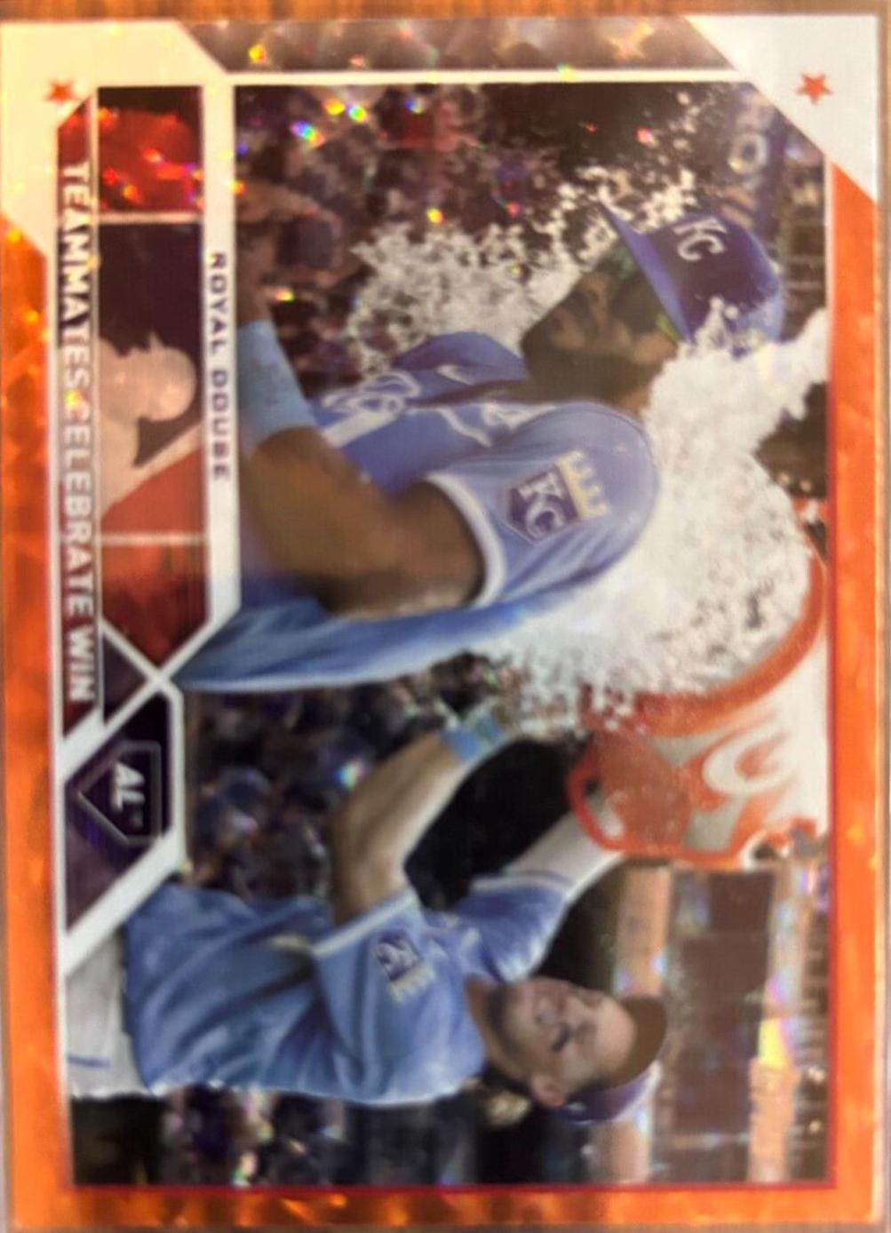Royal Douse [Orange Foil] #334