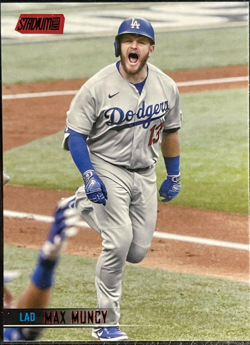 Max Muncy [Red Foil] #117