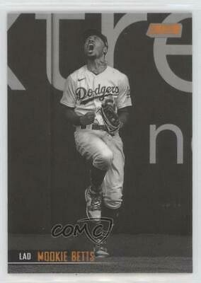 Mookie Betts [Black & White] #100