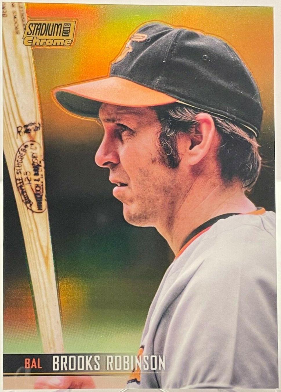 Brooks Robinson [Gold Refractor] #115