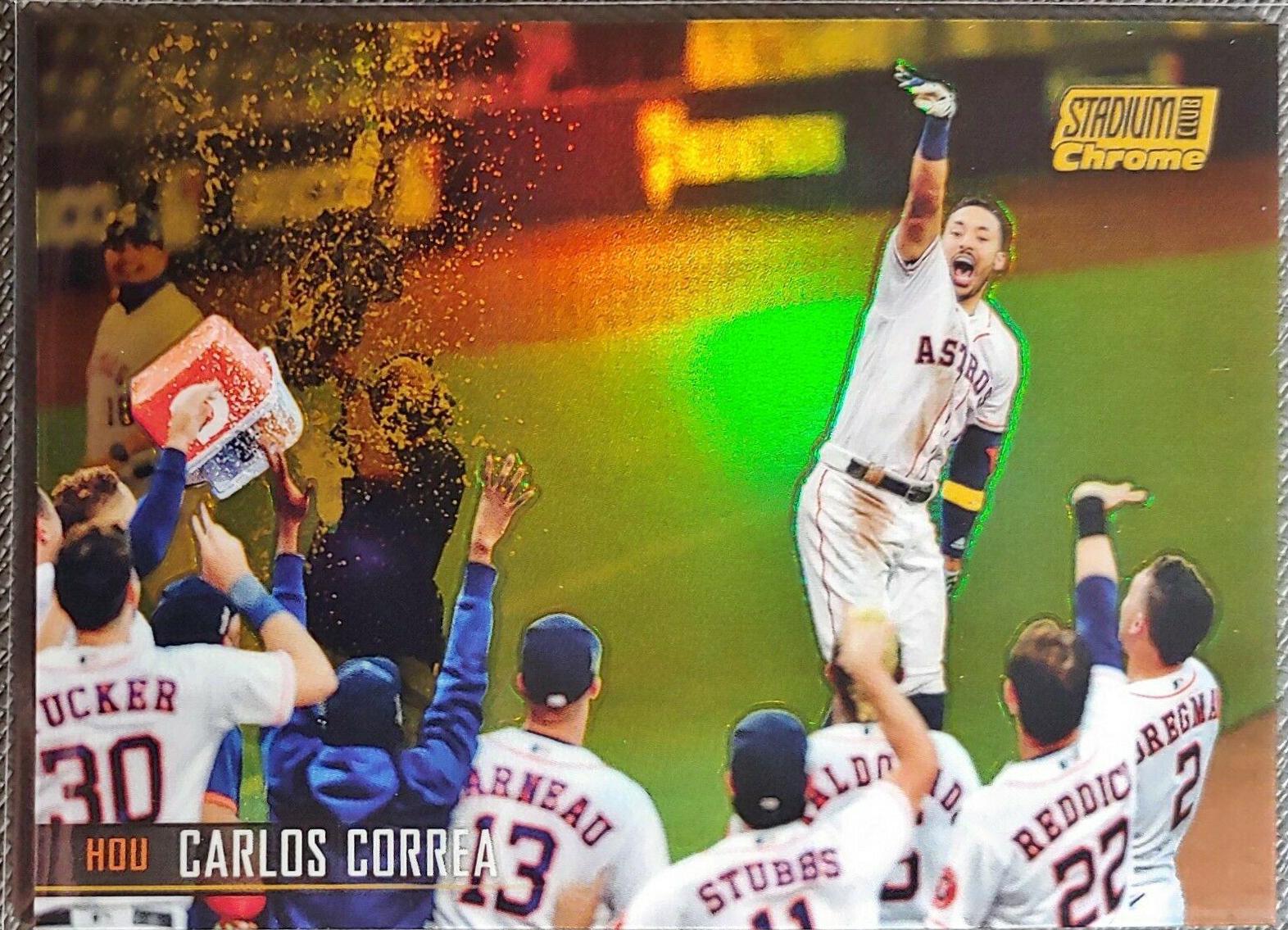 Carlos Correa [Gold Refractor] #217