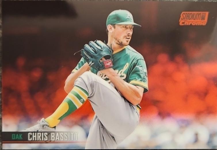 Chris Bassitt [Red Refractor] #390