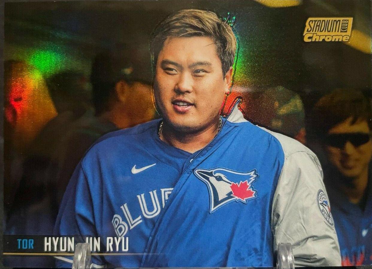 Hyun Jin Ryu [Gold Refractor] #208