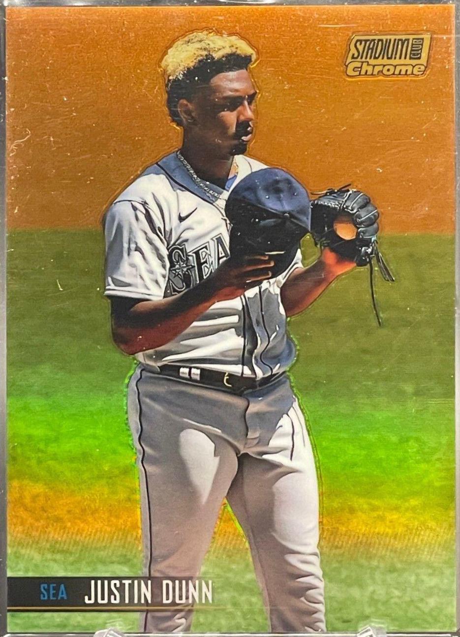 Justin Dunn [Gold Refractor] #247