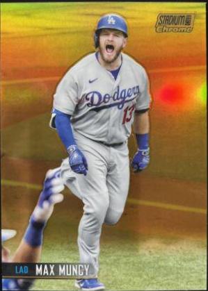 Max Muncy [Gold Refractor] #117