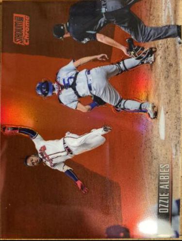Ozzie Albies [Red Refractor] #121