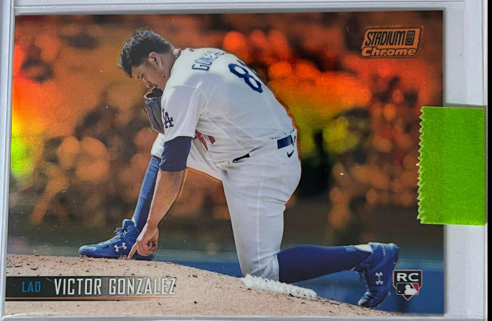Victor Gonzalez [Orange Refractor] #333