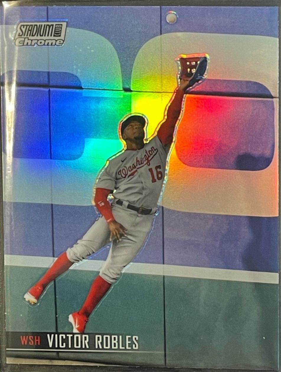 Victor Robles [Refractor] #266