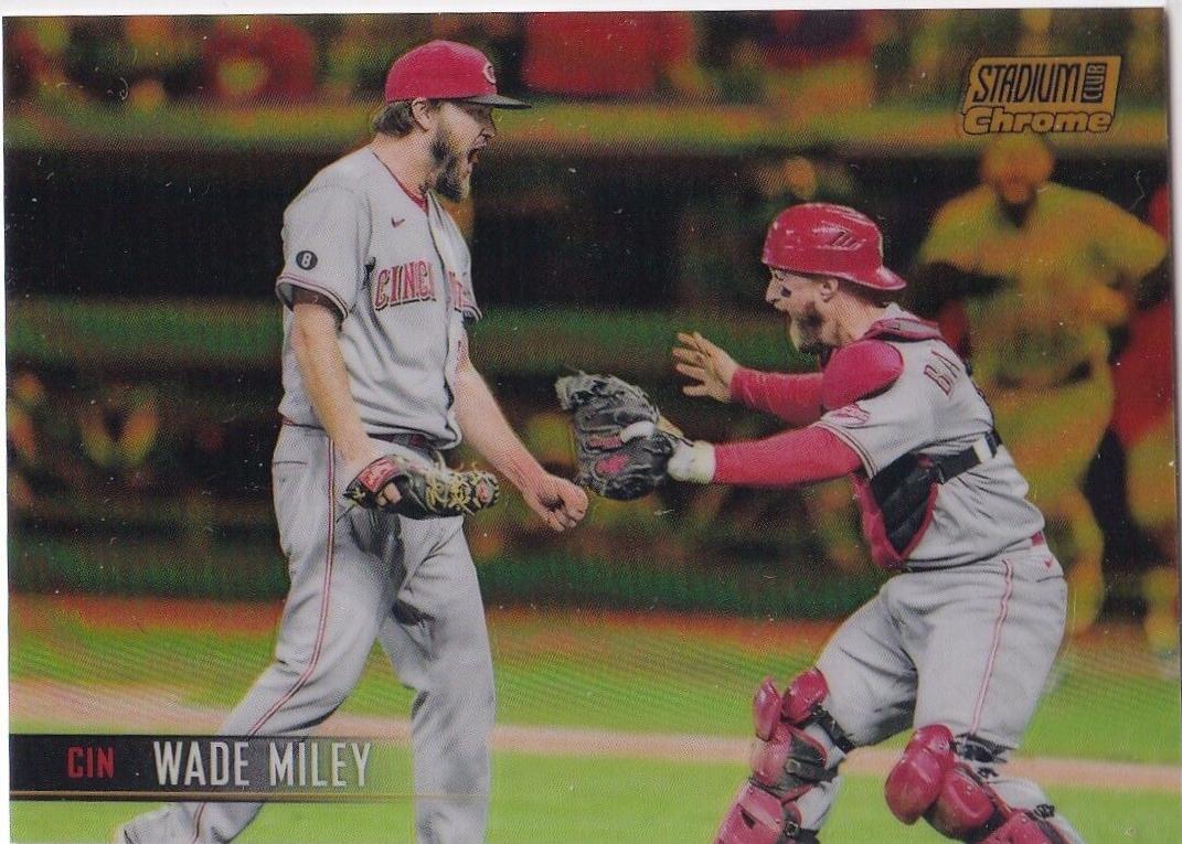 Wade Miley [Gold Refractor] #383
