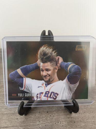 Yuli Gurriel [Gold Refractor] #374