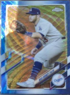 Max Muncy [Blue Wave Refractor] #173