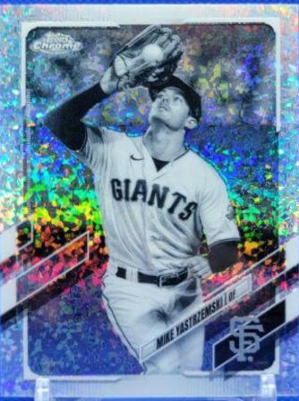 Mike Yastrzemski [Black & White Mini Diamond Refractor] #108