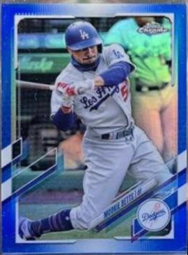 Mookie Betts [Blue Refractor] #100