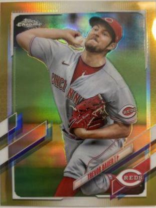 Trevor Bauer [Gold Refractor] #77