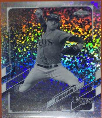 Tyler Glasnow [Black & White Mini Diamond Refractor] #129