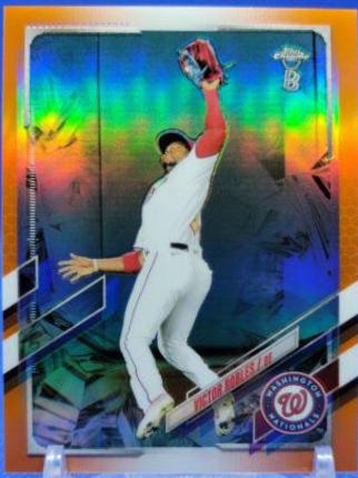 Victor Robles [Orange Refractor] #219