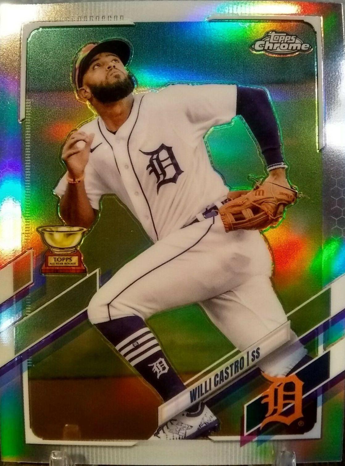 Willi Castro [Gold Refractor] #22