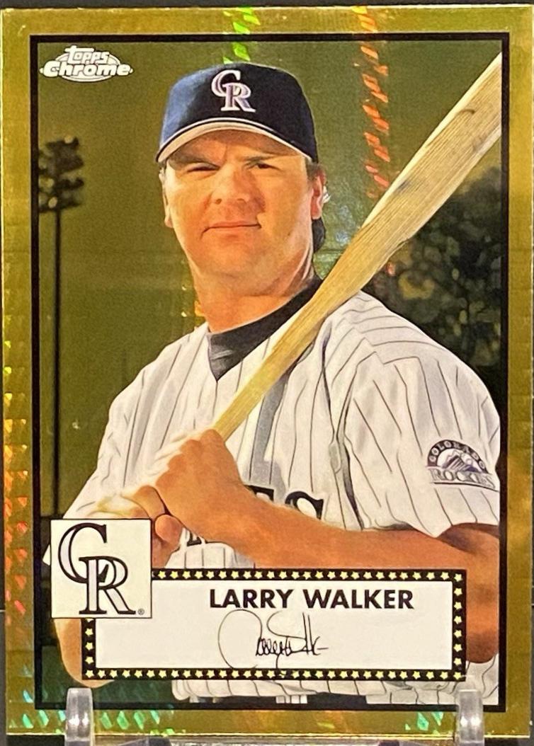 Larry Walker [Gold Prism Refractor] #527